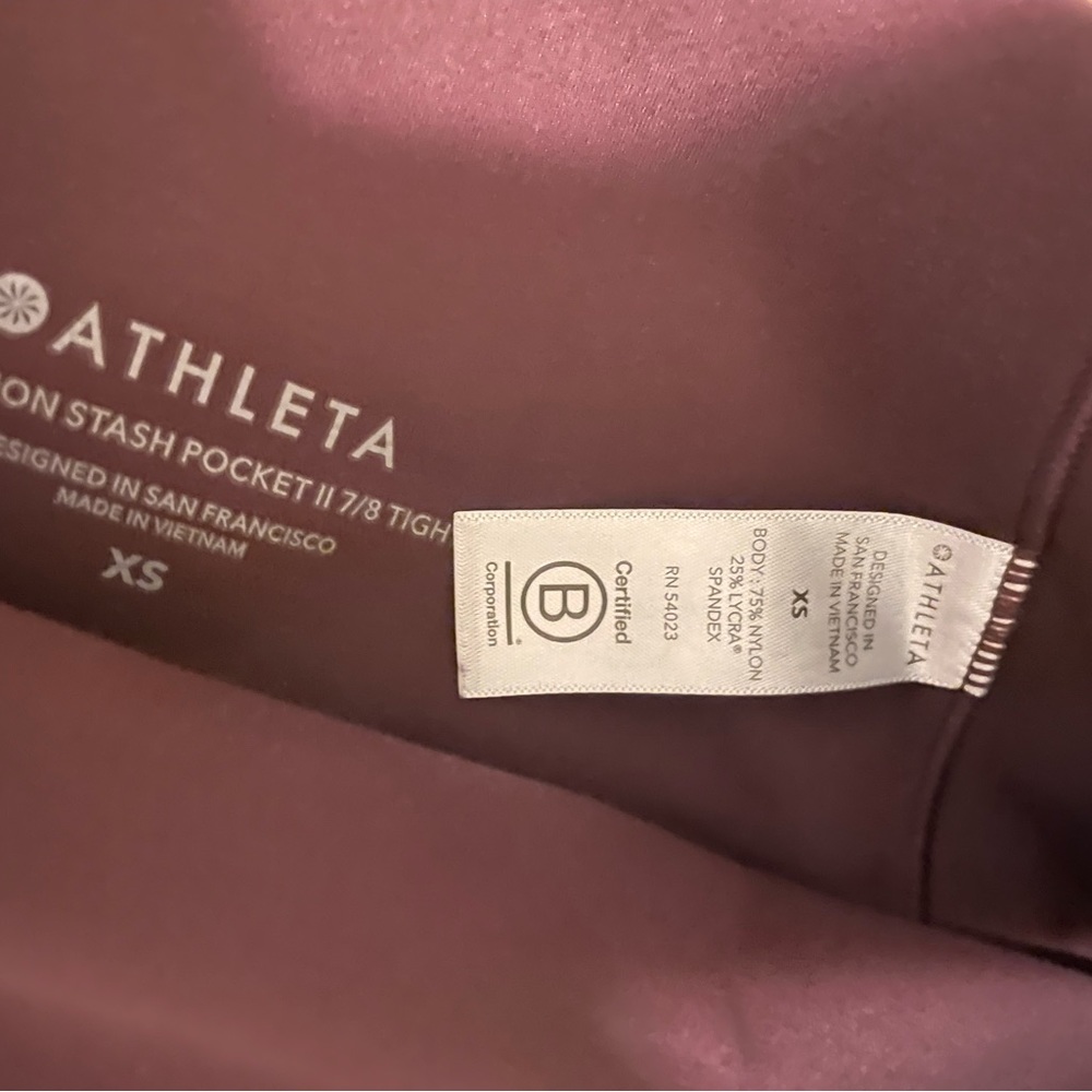 Athleta yoga pants